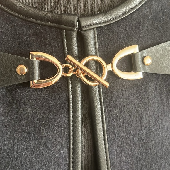 TALBOTS LEATHER TRIM CAPE BLACK XS/S - Picture 5 of 7